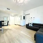 Διαμέρισμα Mpm - Belinzaghi 5 6 Pax *