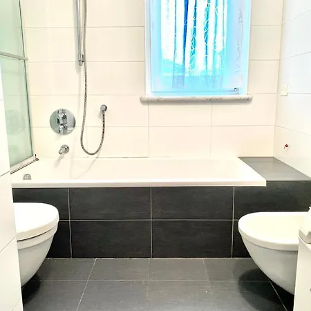 Apartment Mpm - Belinzaghi 5 6 Pax *