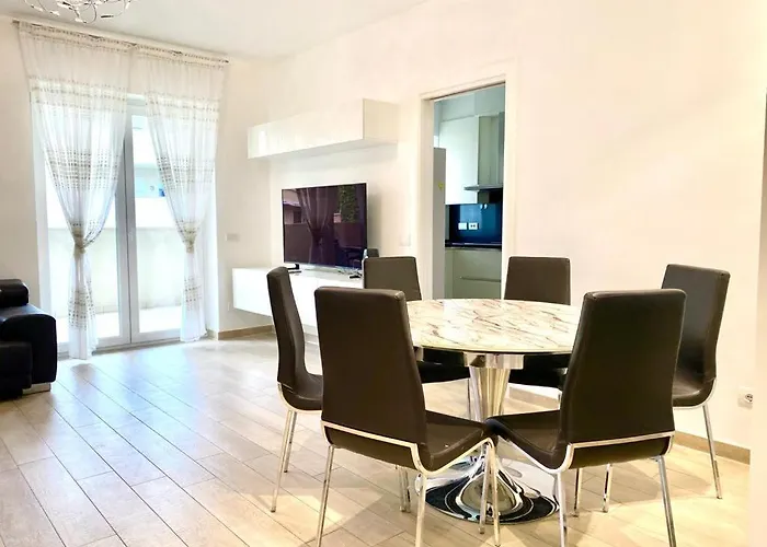 Apartmán Mpm - Belinzaghi 5 6 Pax *