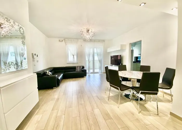 Mpm - Belinzaghi 5 6 Pax Apartmán Milán